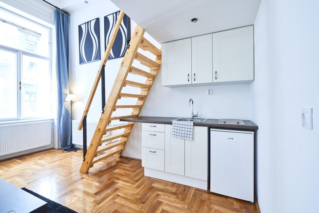 Large Apartment For Groups City Center Dist. VII Boedapest Buitenkant foto