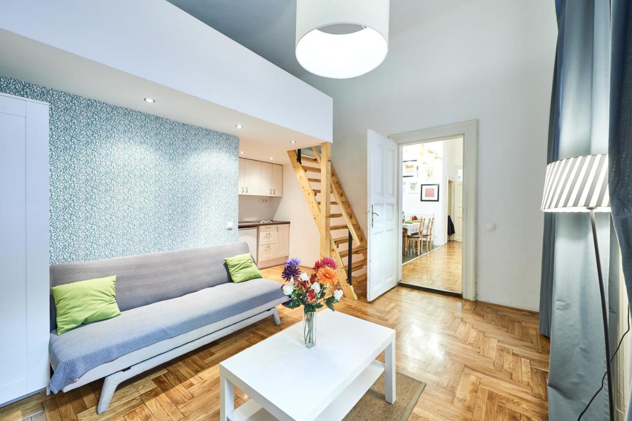 Large Apartment For Groups City Center Dist. VII Boedapest Buitenkant foto