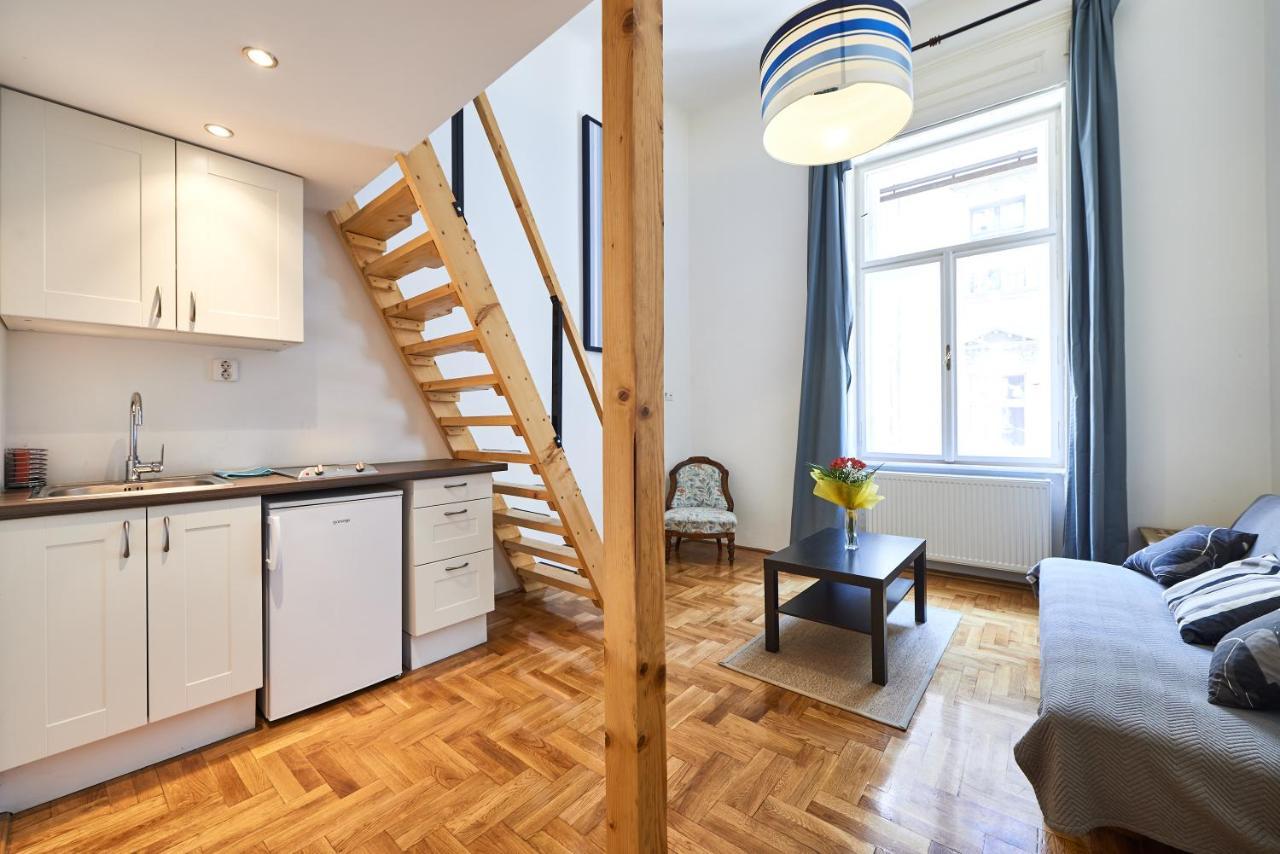 Large Apartment For Groups City Center Dist. VII Boedapest Buitenkant foto