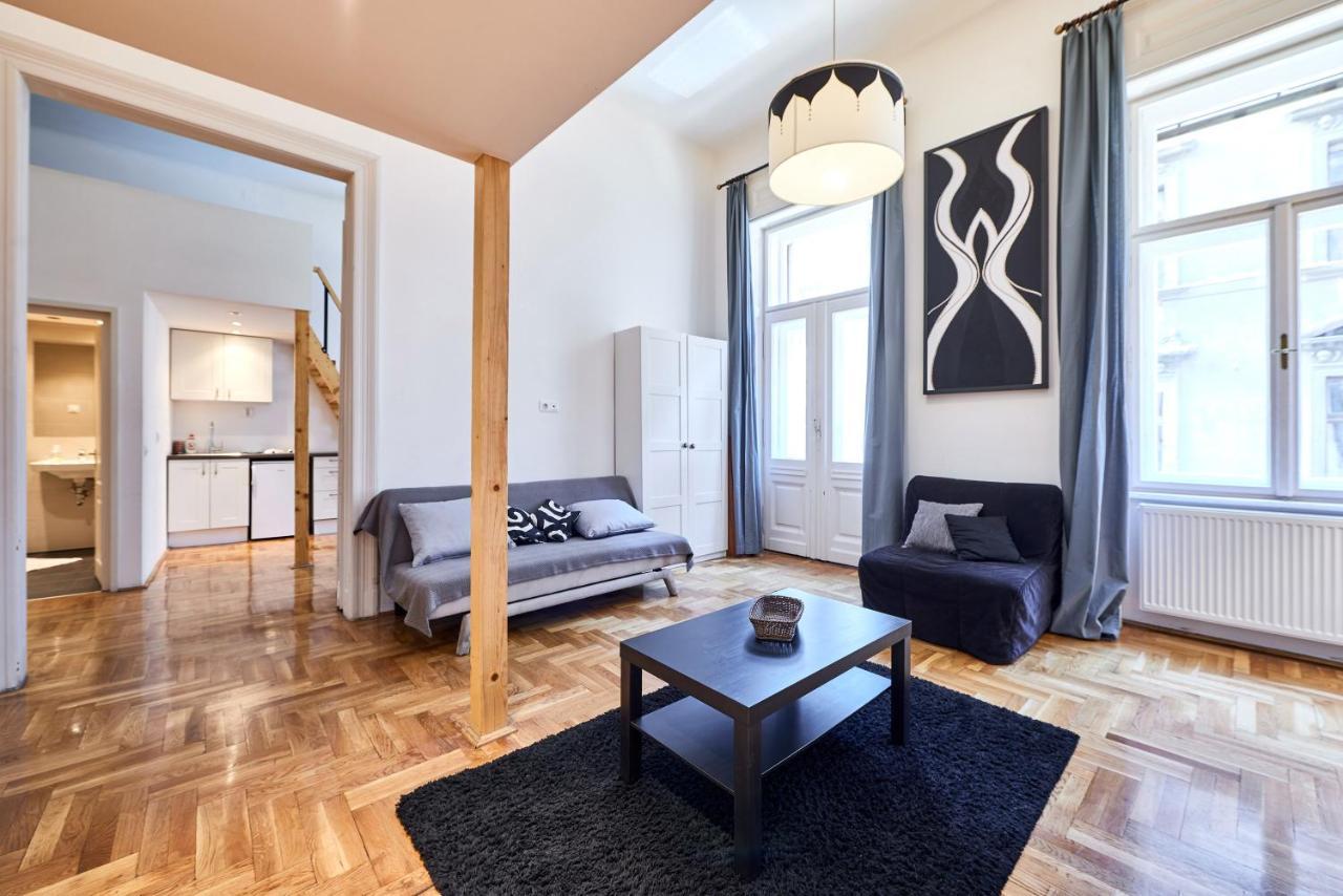 Large Apartment For Groups City Center Dist. VII Boedapest Buitenkant foto