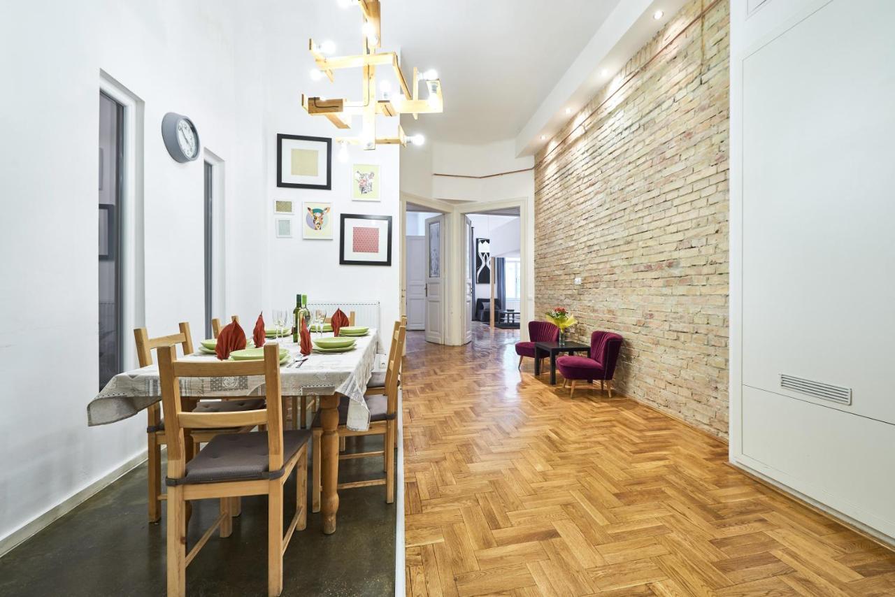 Large Apartment For Groups City Center Dist. VII Boedapest Buitenkant foto