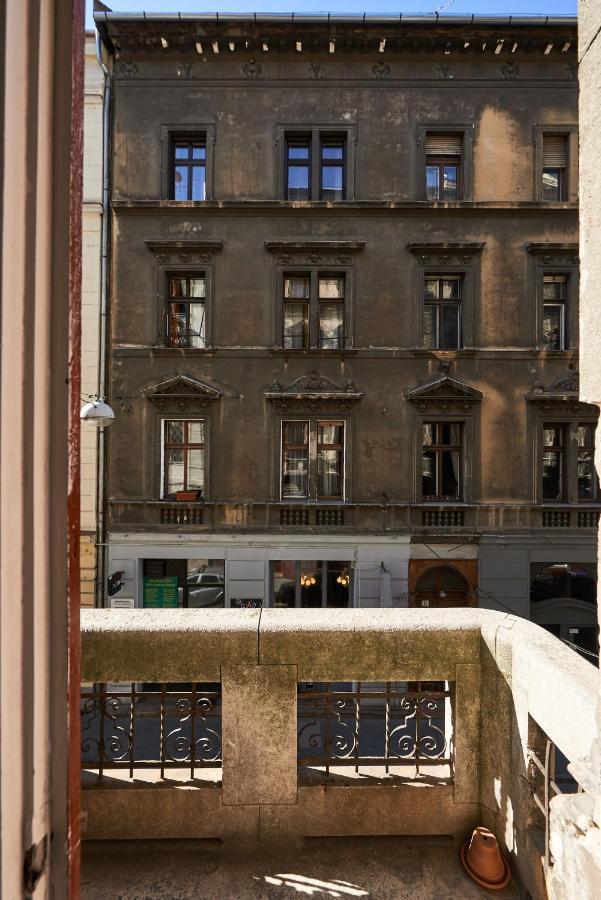 Large Apartment For Groups City Center Dist. VII Boedapest Buitenkant foto